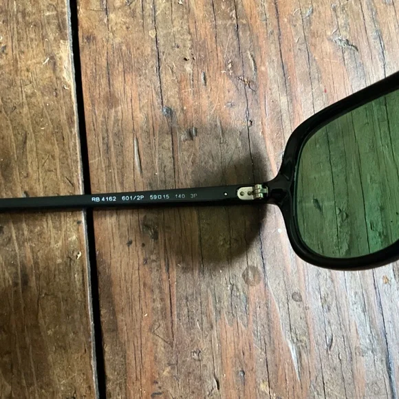 Ray Ban Black Polarized Sunglasses - Picture 3 of 4